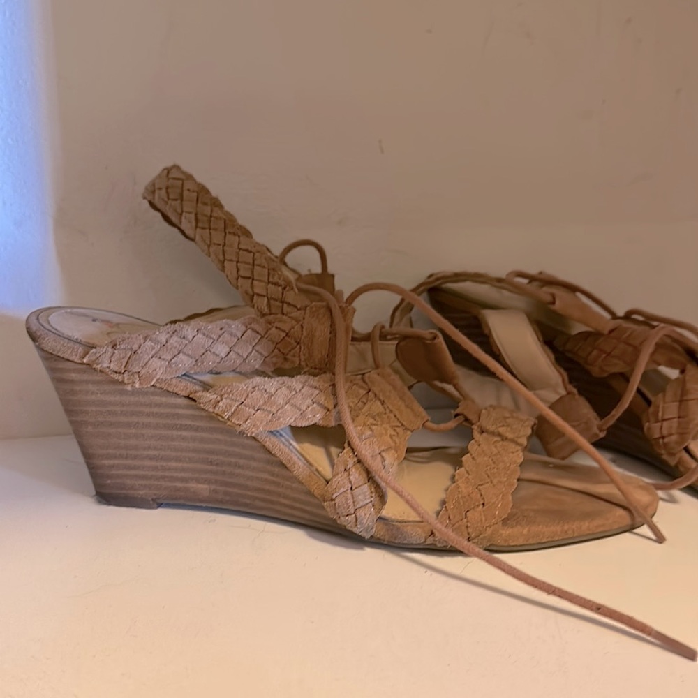 Jessica Simpson Wedges